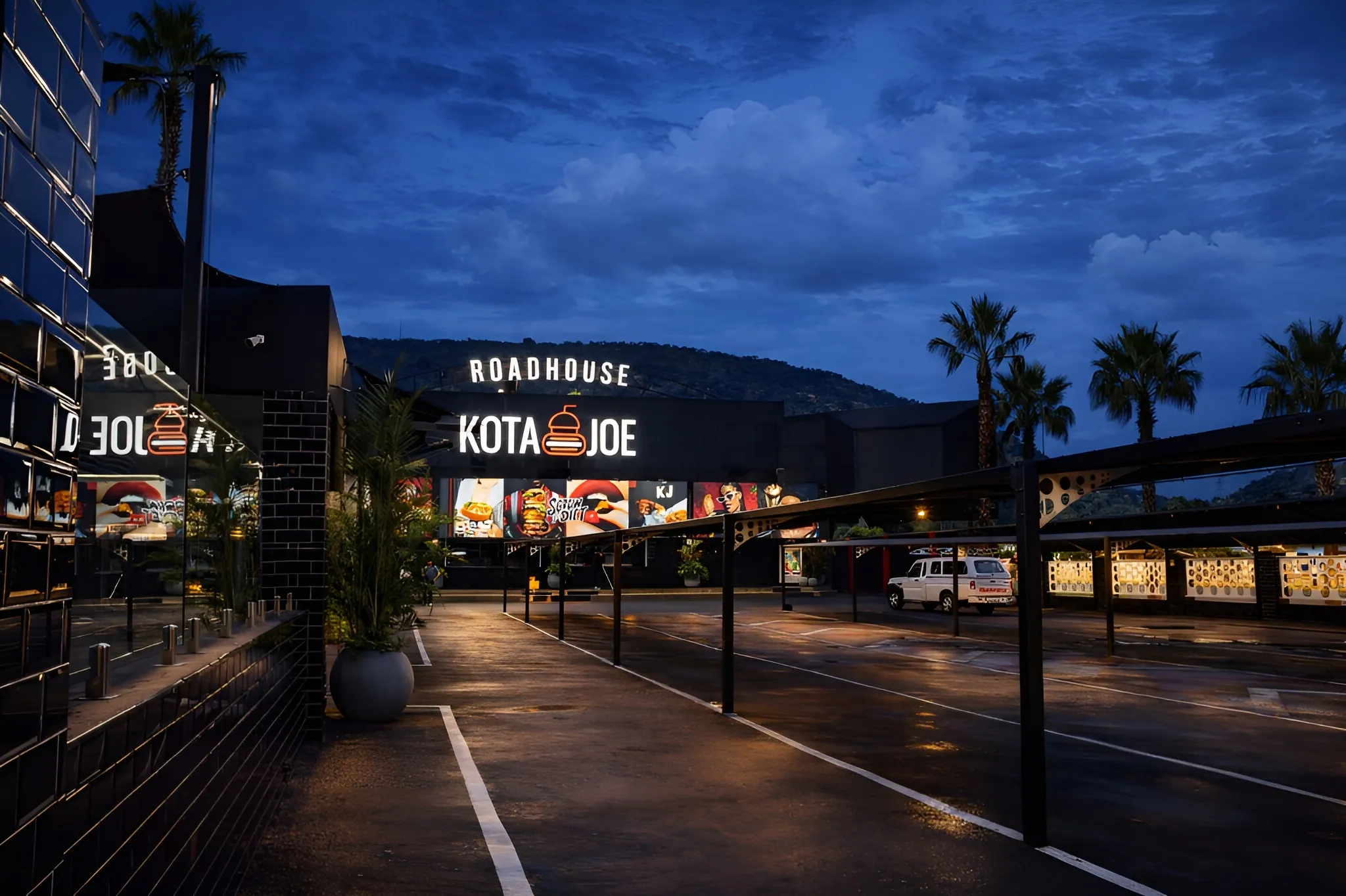 Kota Joe Wonderboom roadhouse